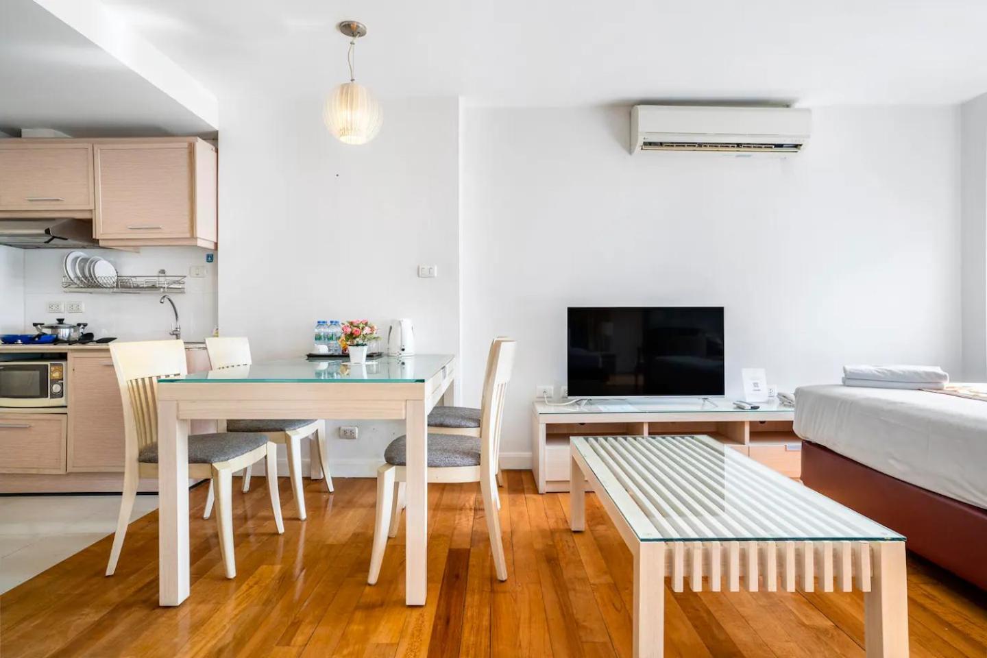 Nara Suite Residence Bangkok Bagian luar foto