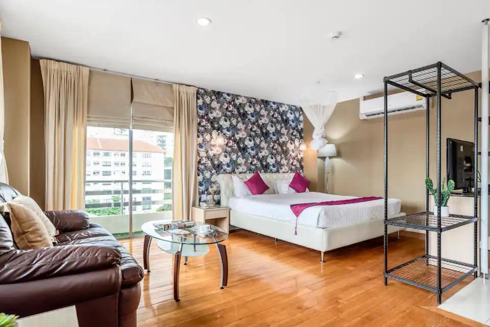 Nara Suite Residence Bangkok Bagian luar foto
