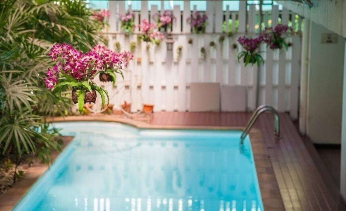 Nara Suite Residence Bangkok Bagian luar foto