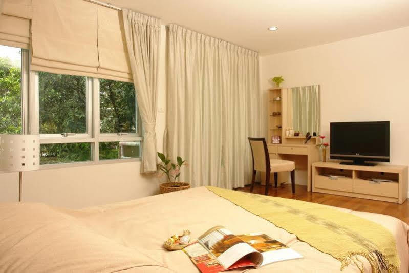 Nara Suite Residence Bangkok Bagian luar foto